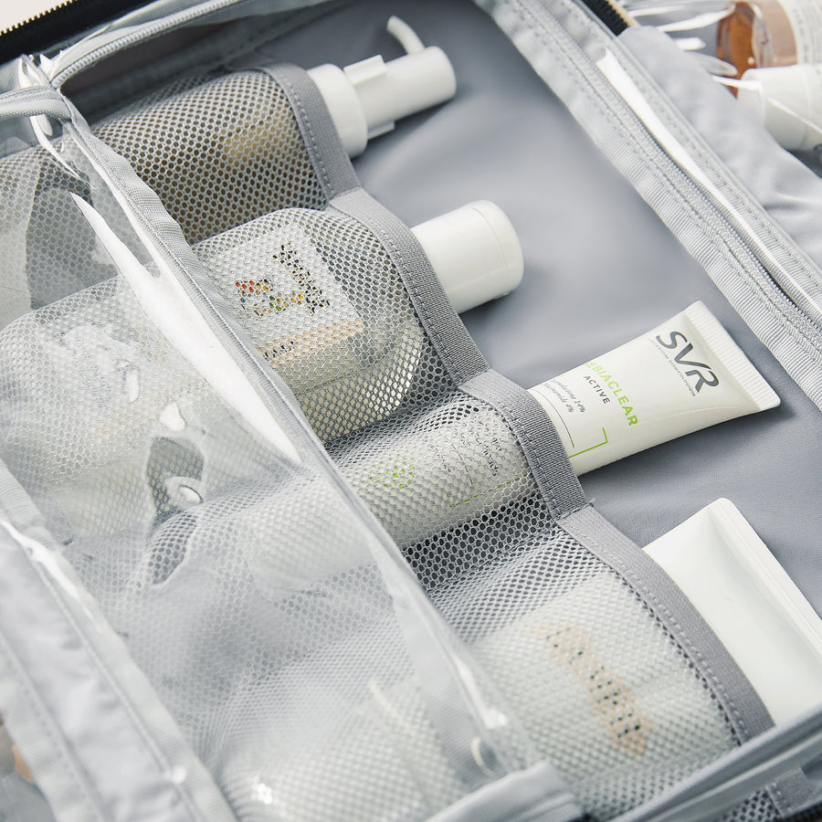 Paz Hanging Toiletry Bag