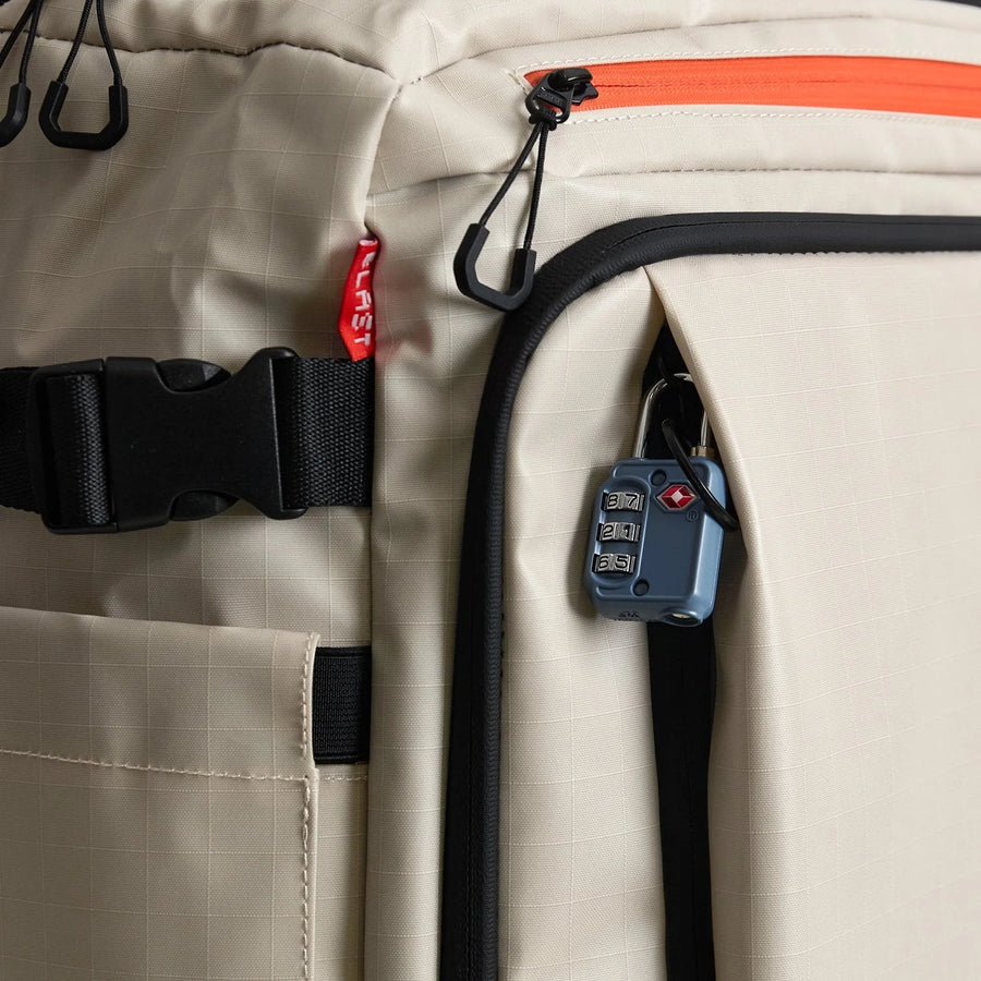 Blast Pro 43L Roller Backpack BAGSMART