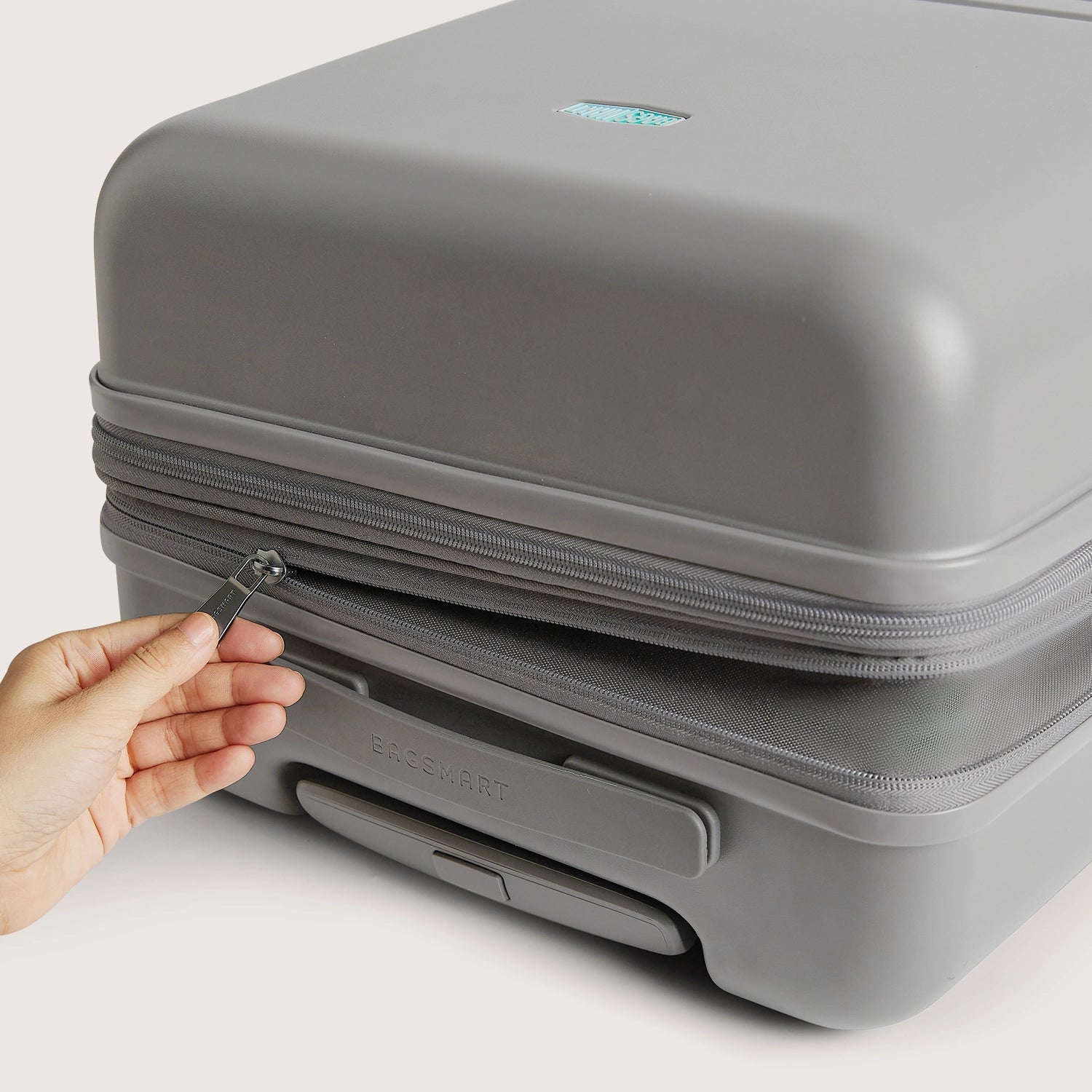 Getaway 26" Check-In