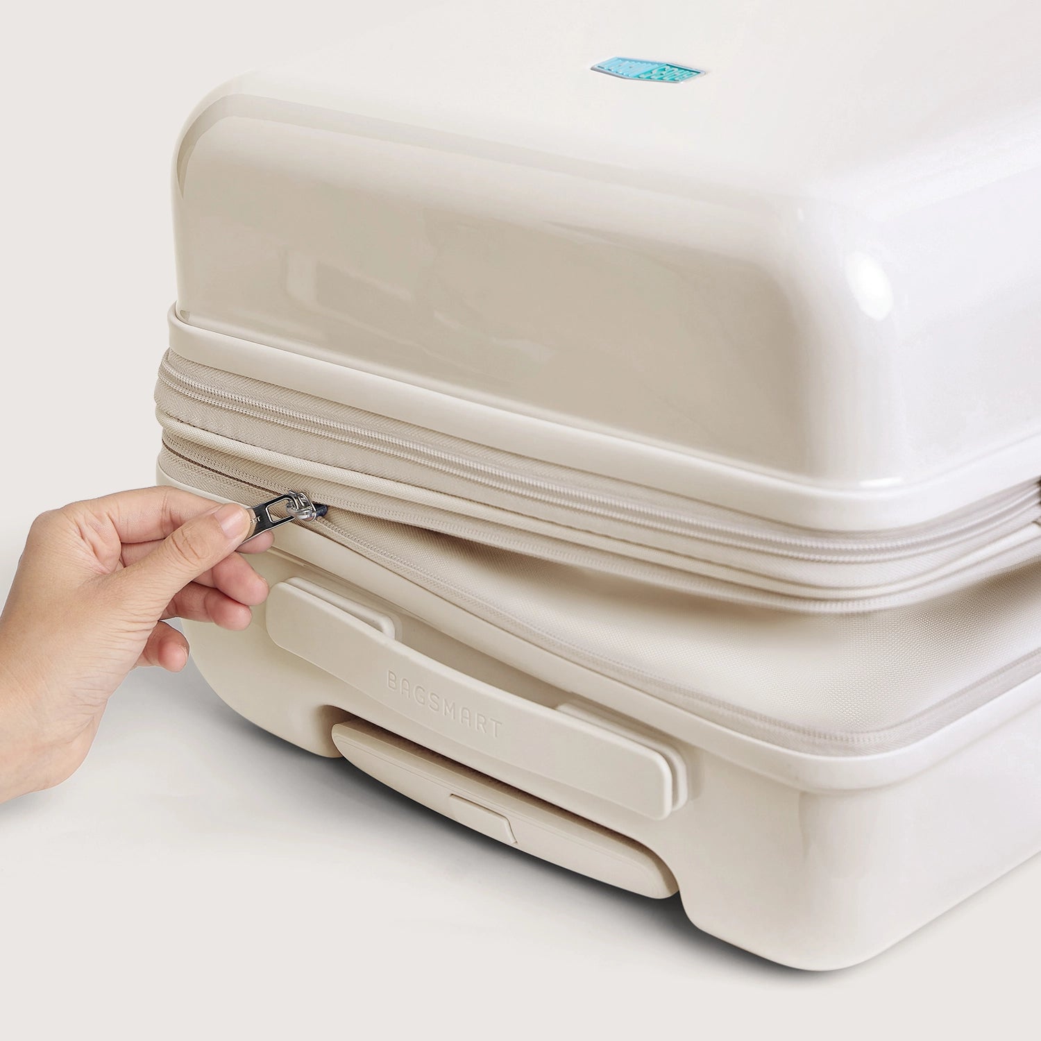 Getaway 26" Check-In