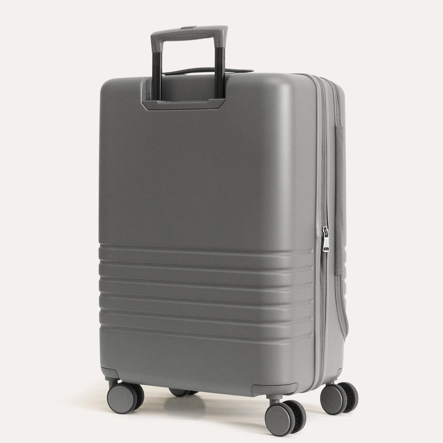 Getaway 24" Check-in: Side-Opening