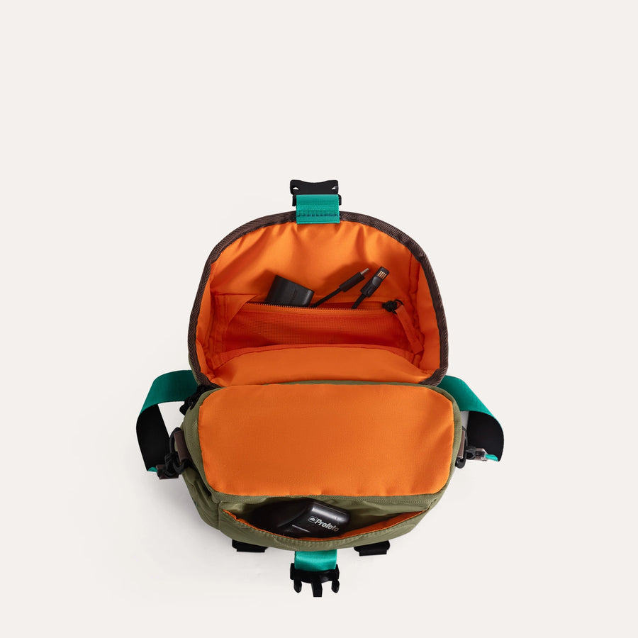 Paz 4L Camera Sling